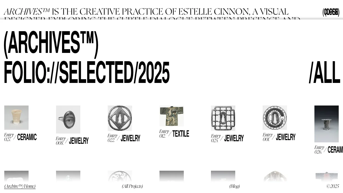 Screenshot of the Archives theme homepage