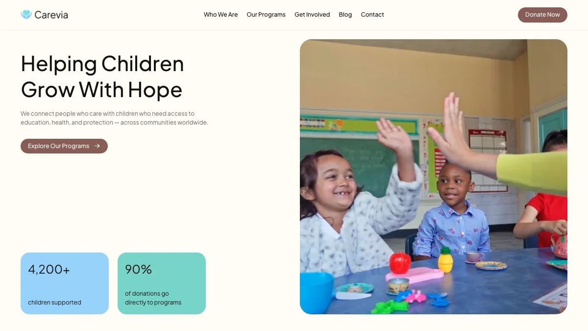Screenshot of the Carevia theme homepage